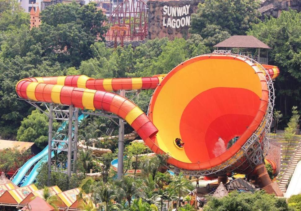 Sunway Lagoon Family Suites At Sunway Pyramid & Sunway Lagoon Kampong Penaga  Bagian luar foto